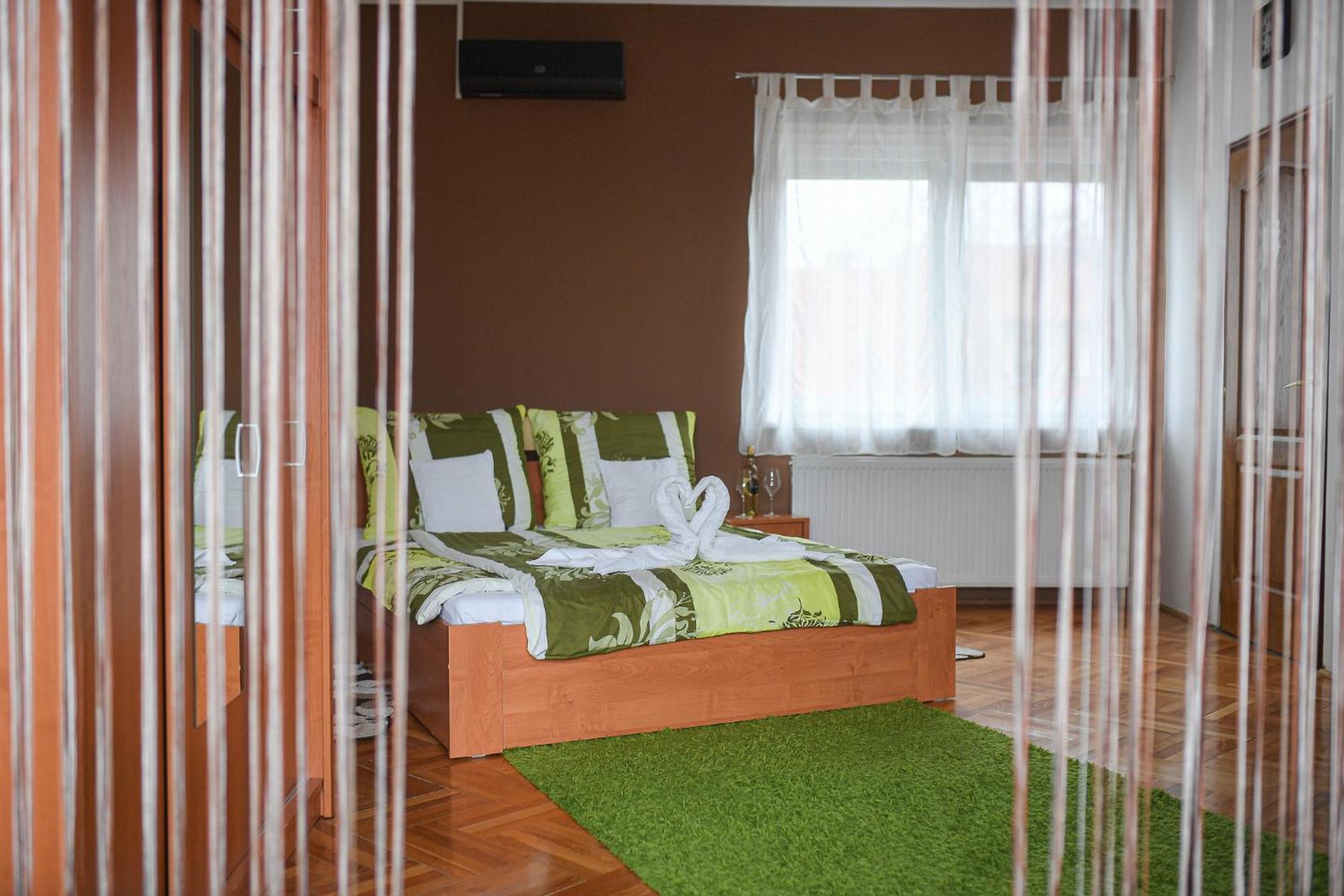 Kókusz Apartmanok Eger Quarto foto